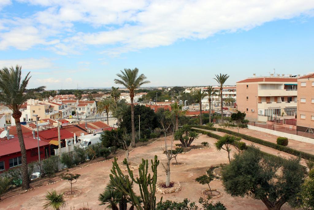 Apartamento Quesada Pilar de la Horadada Exterior photo